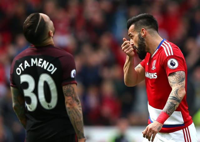寺庙双乳高耸嗯啊h在线视频